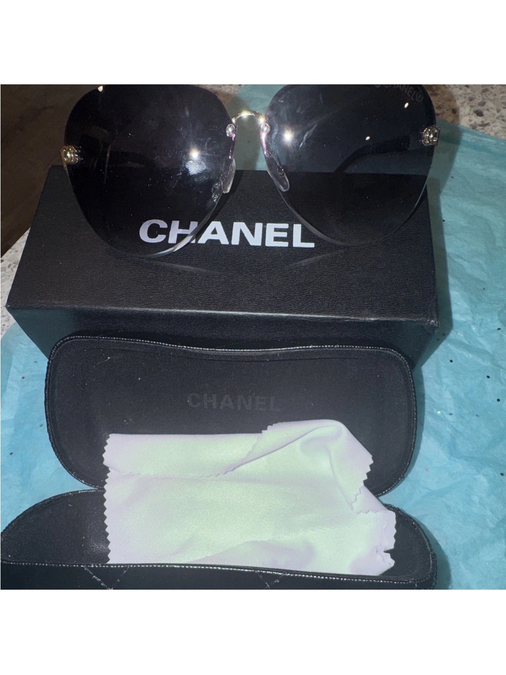CHANEL Black Gradient Rimless Aviator Sunglasses - Picture 6 of 6